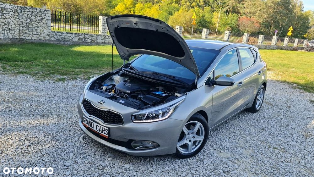 Kia Ceed 1.6 GDI XL - 31