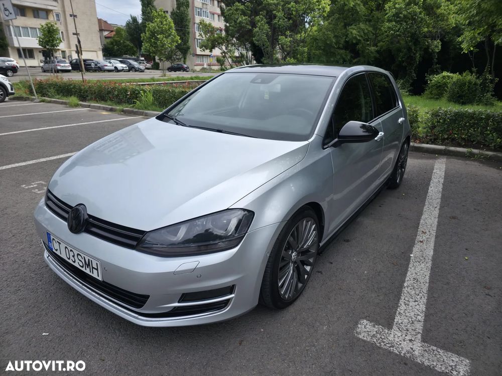 Volkswagen Golf - 2