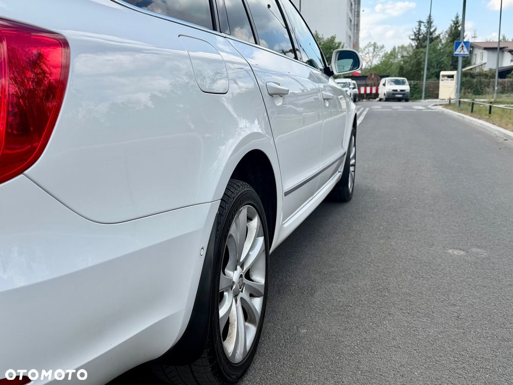 Skoda Superb 2.0 TSI L&K DSG - 9