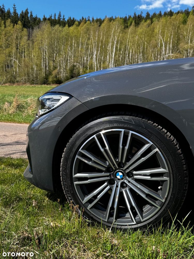 BMW Seria 3 320d xDrive M Sport - 6