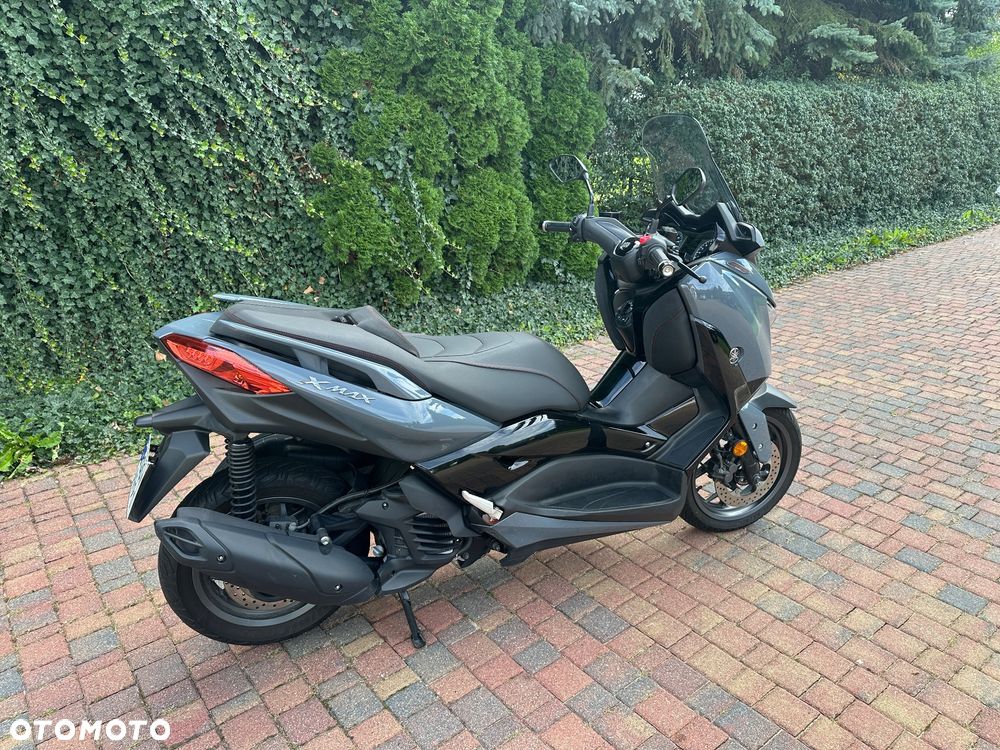 Yamaha X-max - 4