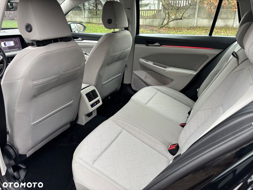 Volkswagen Golf 2.0 TDI SCR - 12