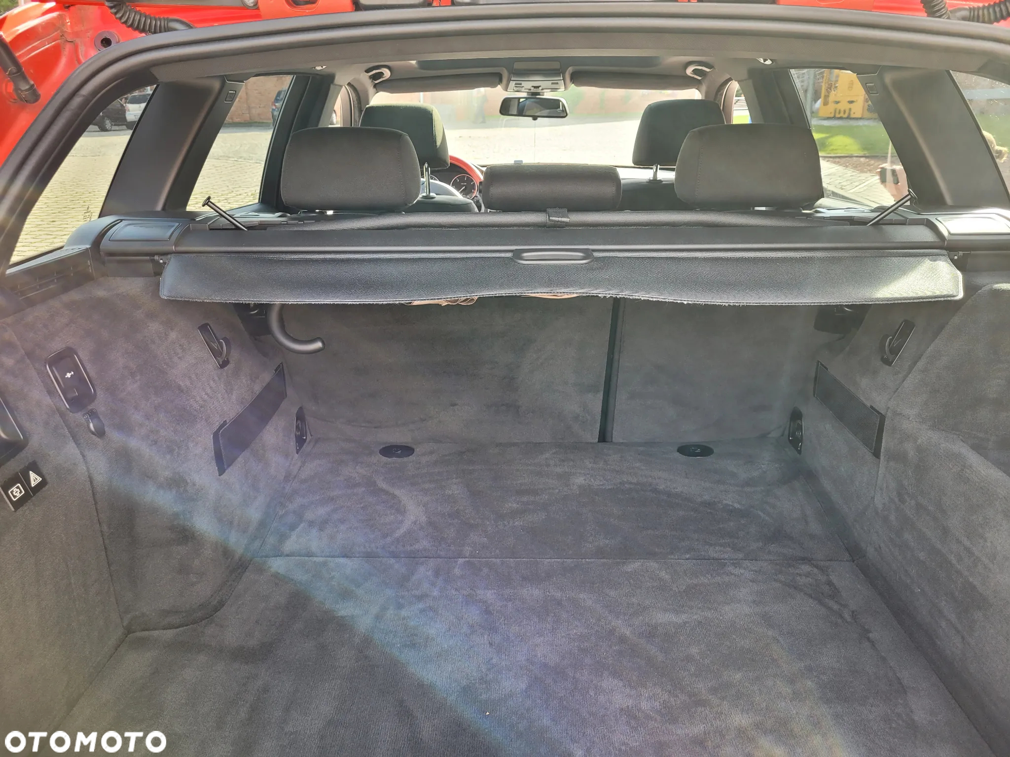 BMW Seria 3 318d Touring - 6