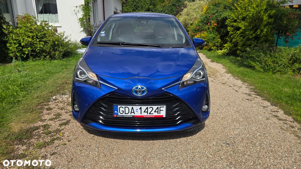 Toyota Yaris Hybrid 100 Premium - 16