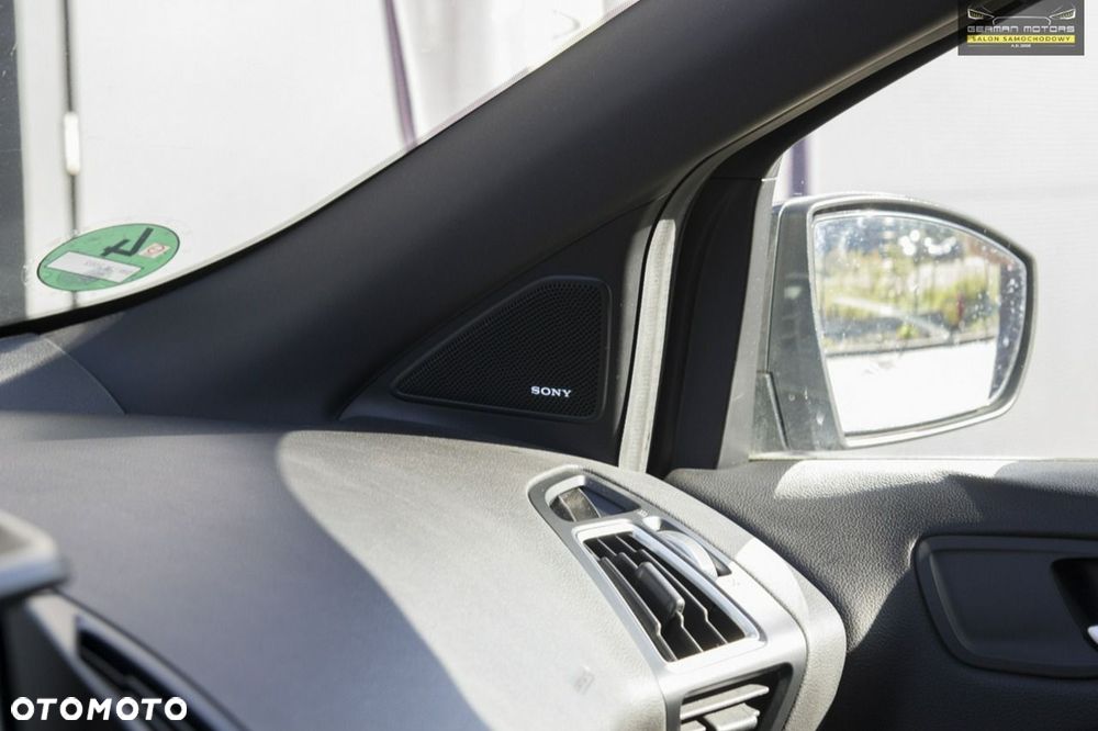 Ford Kuga 1.5 EcoBoost 2x4 ST-Line - 31