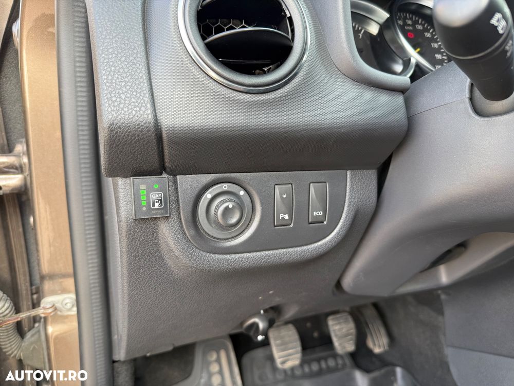 DACIA Logan 2017 — imagine 11