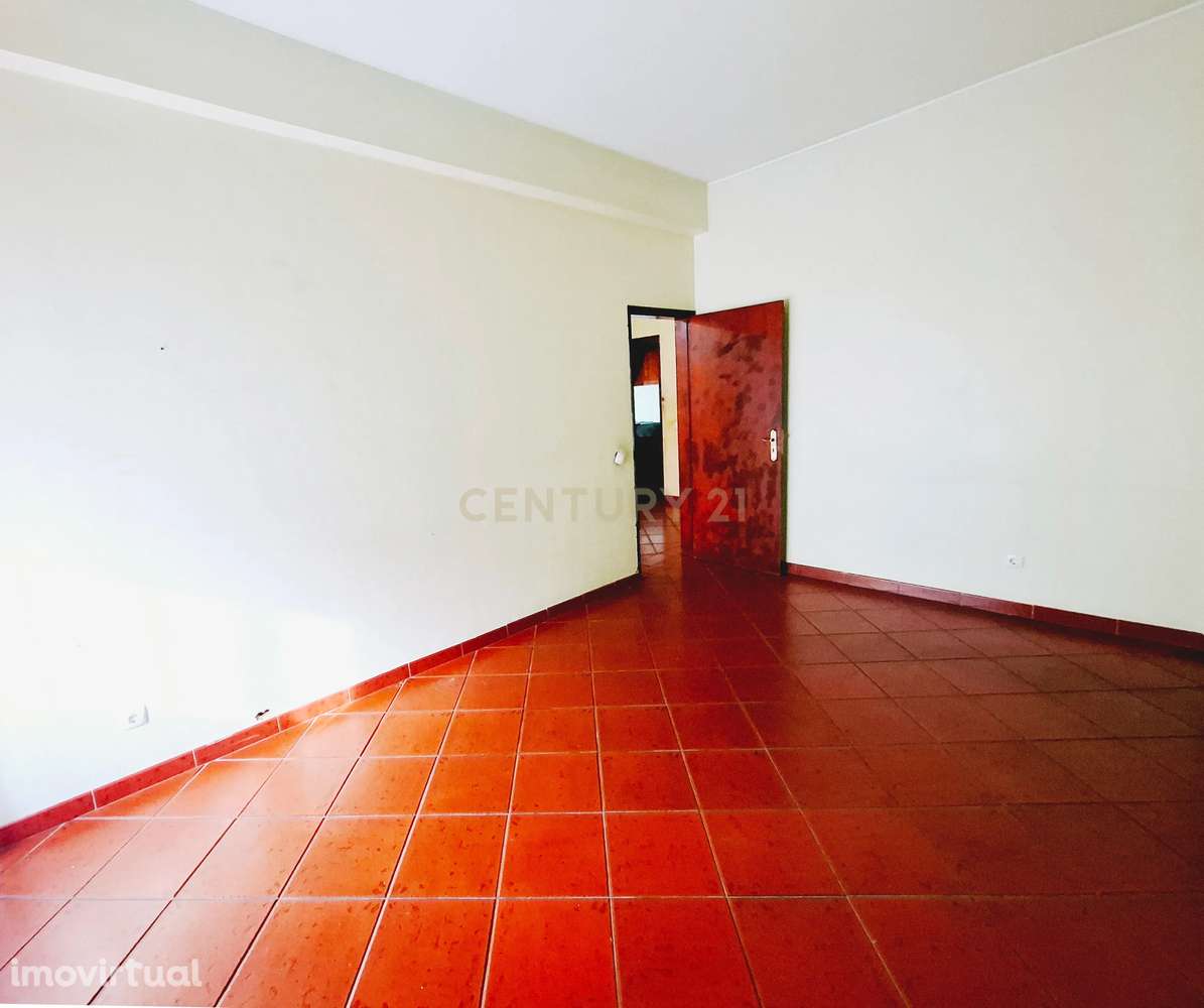 T1 no centro de Albufeira a 550 m da praia, excelente potencial de inv - Grande imagem: 3/9