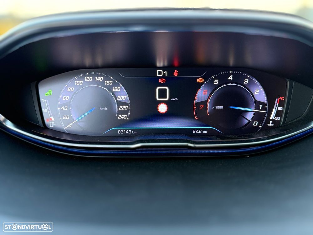 Peugeot 3008 1.2 PureTech Allure EAT8 - 9