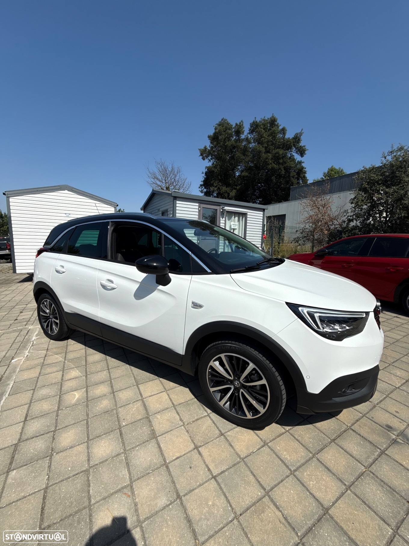 Opel Crossland X 1.2 T Ultimate - 4