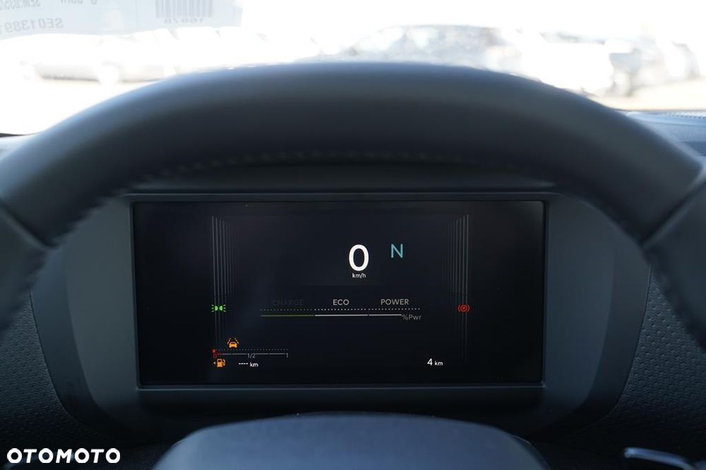 Citroën C4 1.2 mHEV Plus eDCT6 - 13