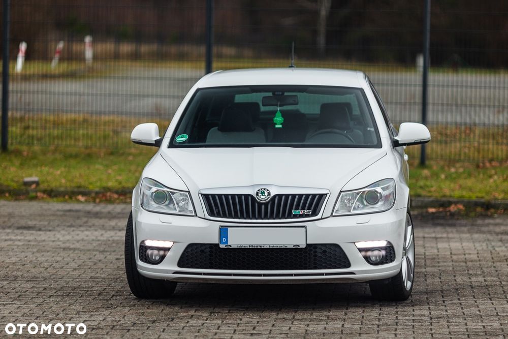 Skoda Octavia 2.0 TDI CR DPF RS - 3
