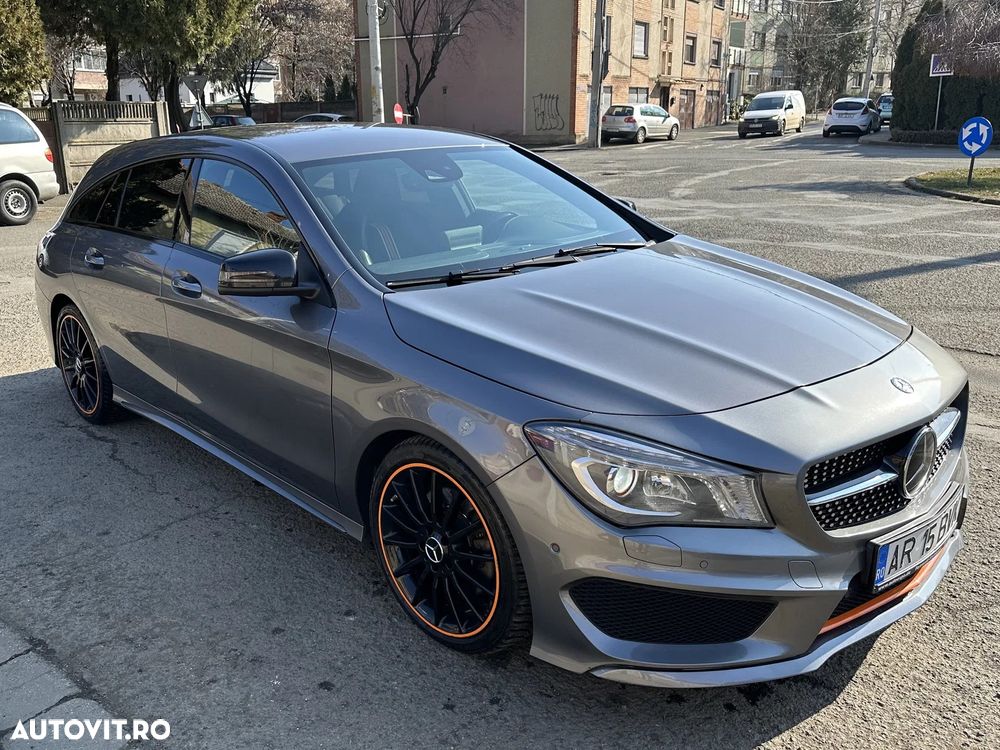 Mercedes-Benz CLA 220 d Shooting Brake 4Matic 7G-DCT Orange Art Edition - 2