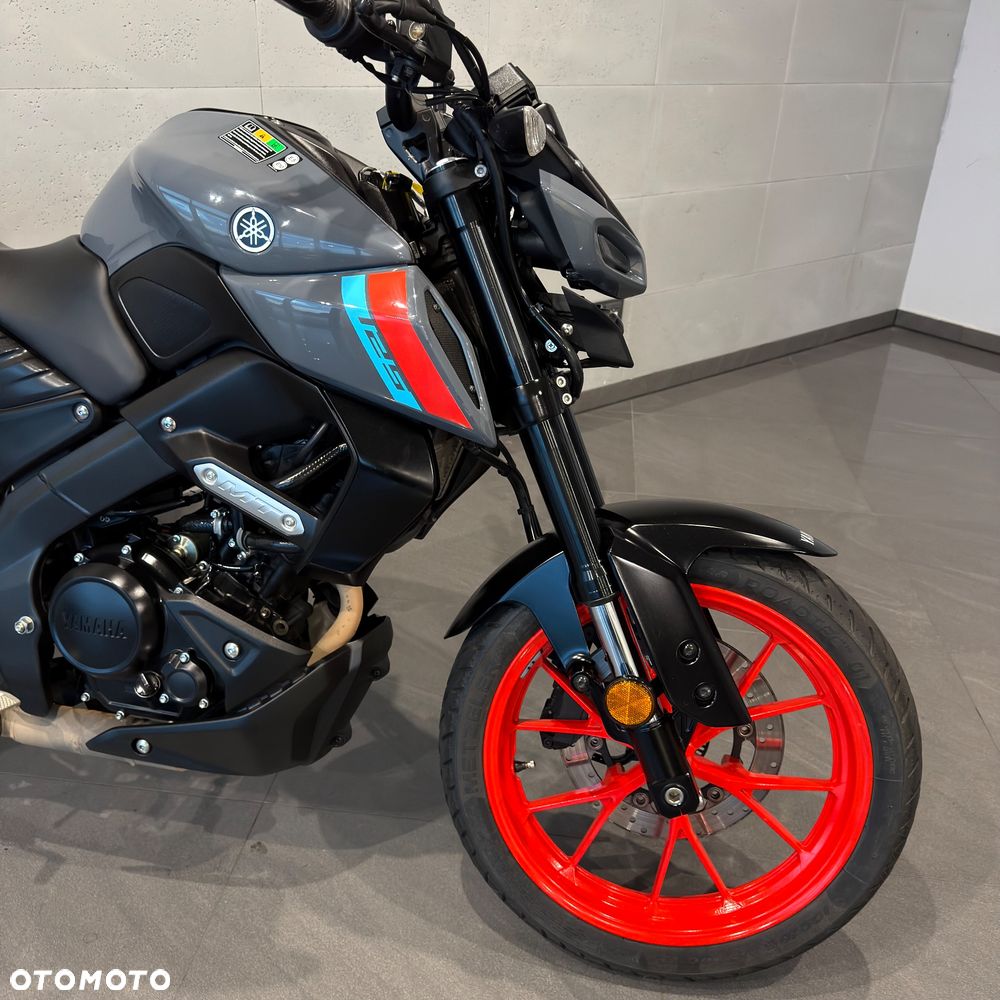 Yamaha MT - 5