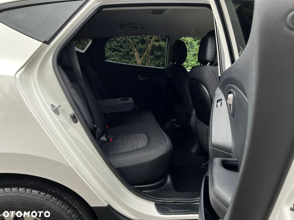 Hyundai ix35 1.6 2WD Fifa World Cup Edition - 5