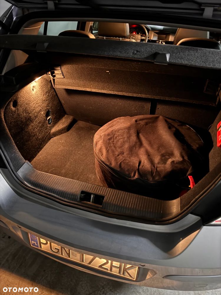 Opel Astra 1.6 Cosmo - 12