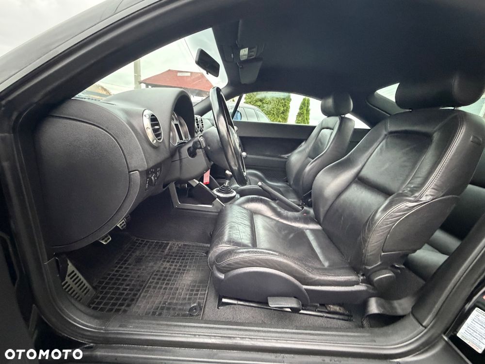 Audi TT Coupé - 9