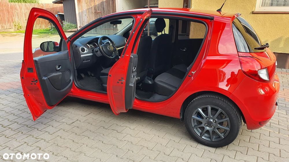 Renault Clio 1.2 16V Alize Euro5 - 9