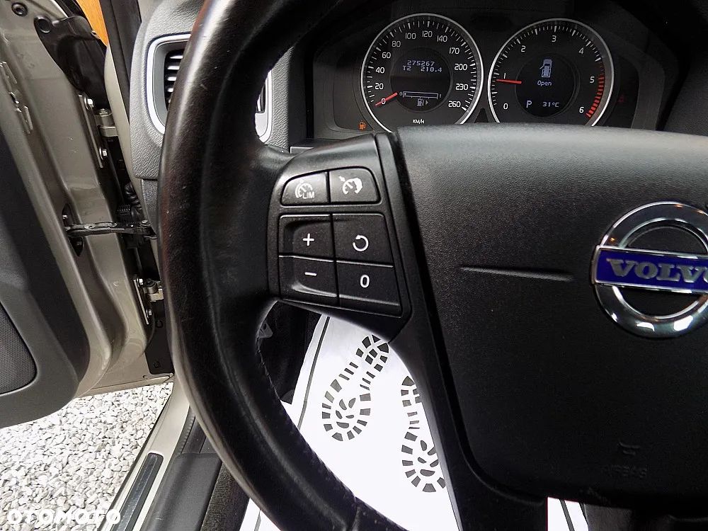 Volvo V60 D2 Kinetic - 13