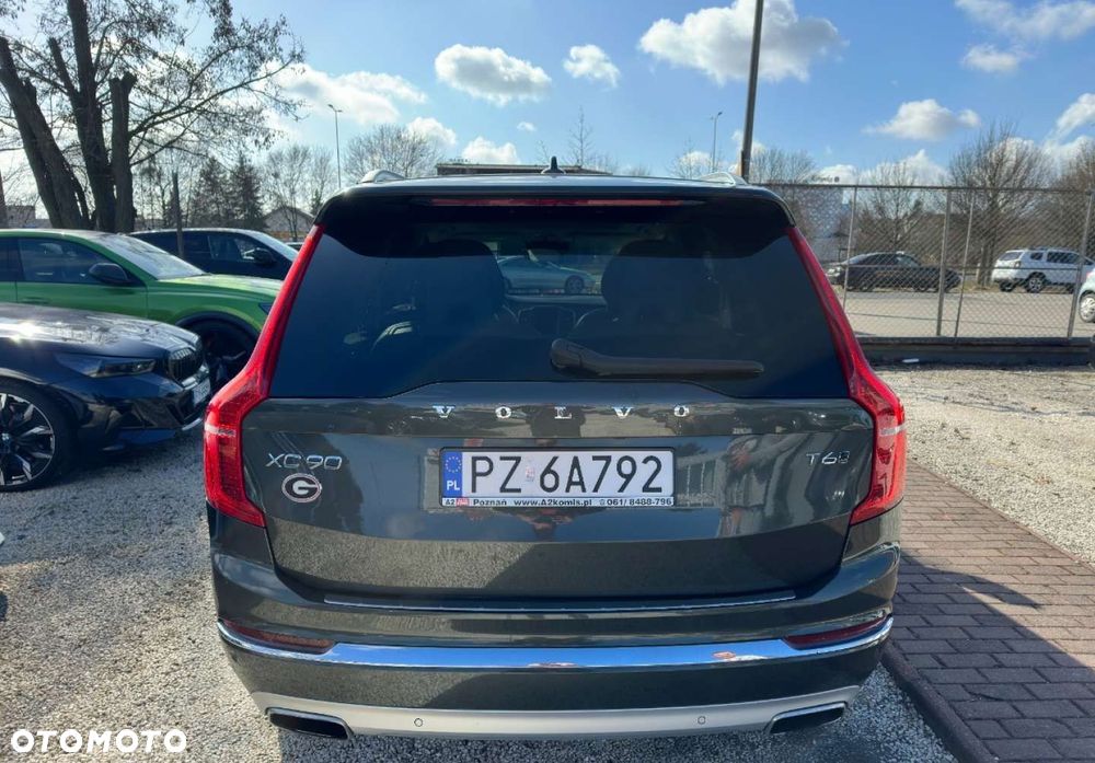 Volvo XC 90 - 7