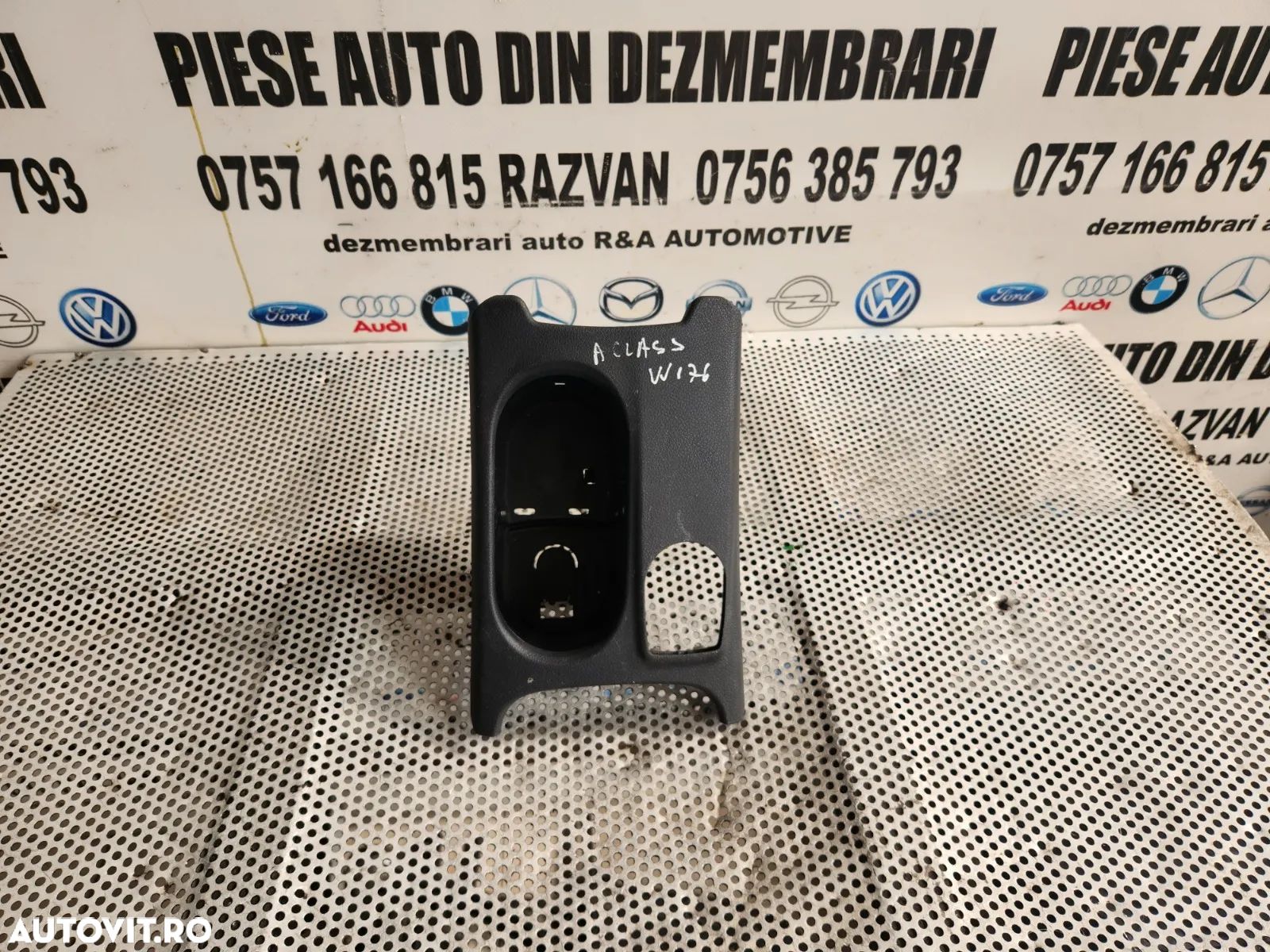 Suport Pahare Mercedes A Class W176 Dezmembrez Mercedes A Class W176 2.2 Cdi Euro 5 Cutie Automata - 1
