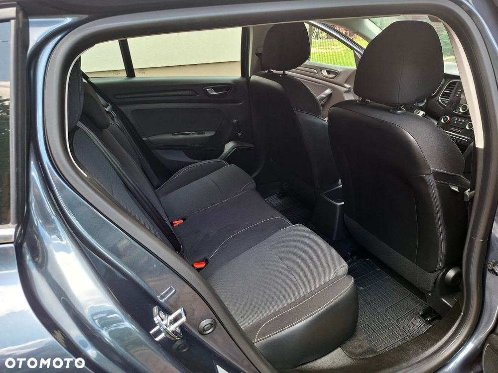 Renault Megane ENERGY TCe 100 EXPERIENCE - 26