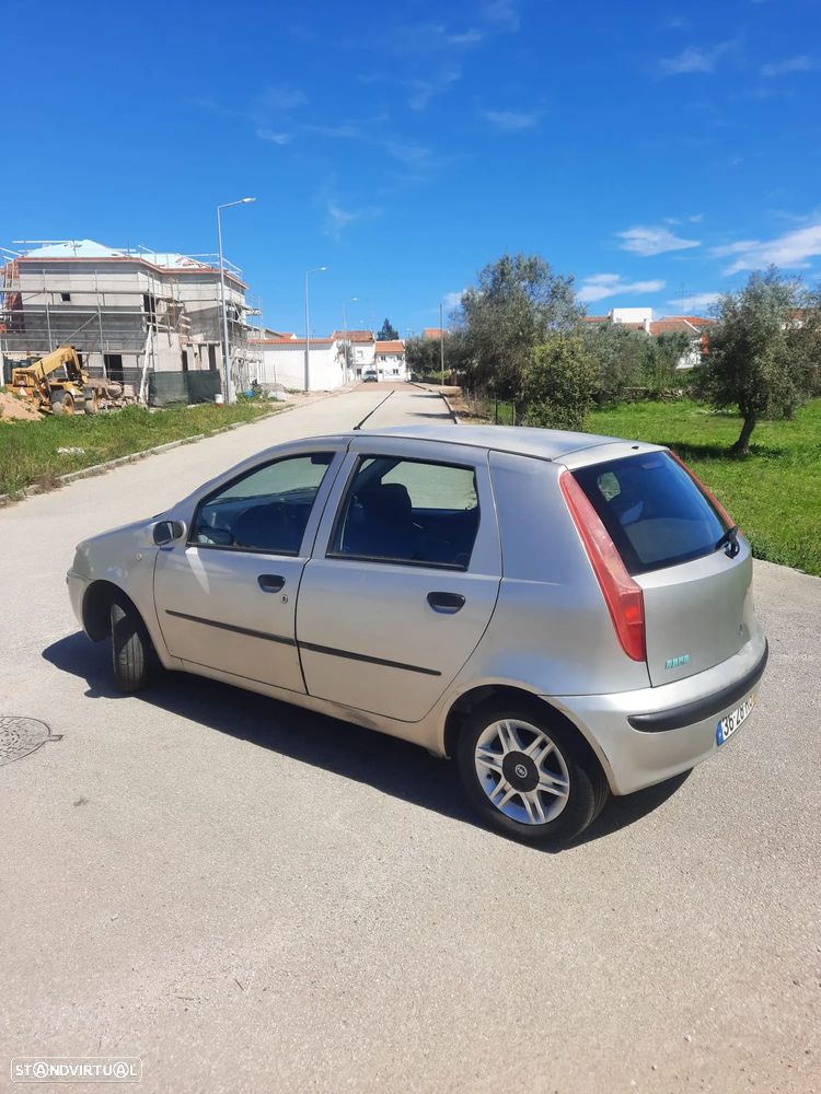 Fiat Punto 1.2 16V HLX - 3