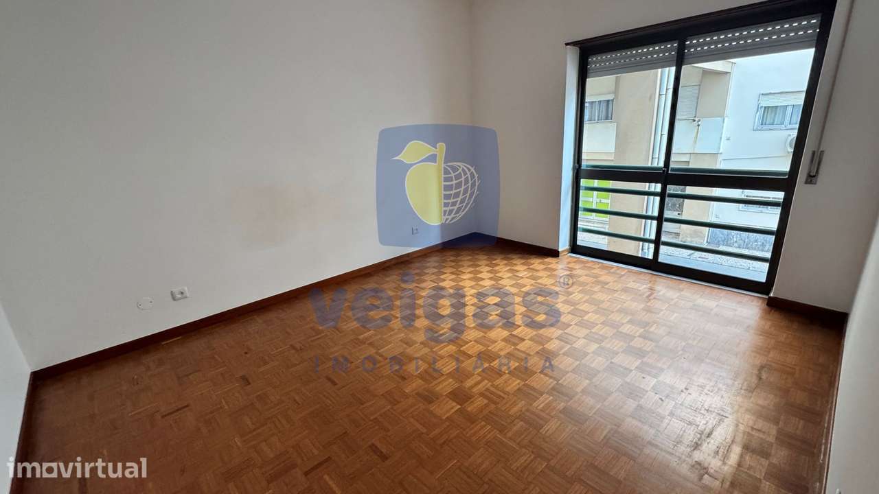 Apartamento T2 em Caldas da Rainha, 1º andar com elevador, varanda e a - Grande imagem: 4/13