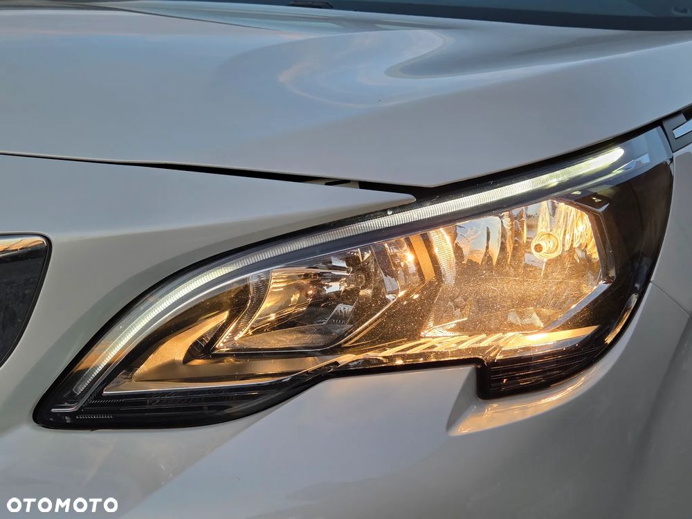 Peugeot 3008 1.2 PureTech Active Pack S&S - 27