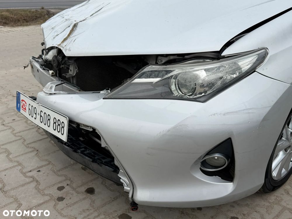 Toyota Auris 1.4 D-4D Design Edition - 9