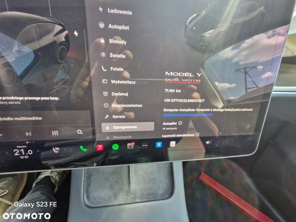 Tesla Model Y Performance Dual Motor AWD - 18