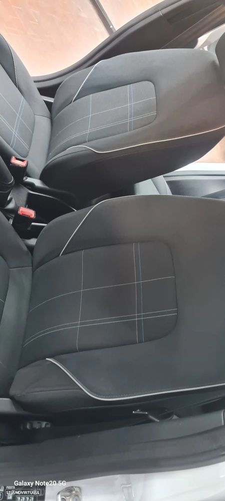 Ford Fiesta 1.0 EcoBoost Active - 14