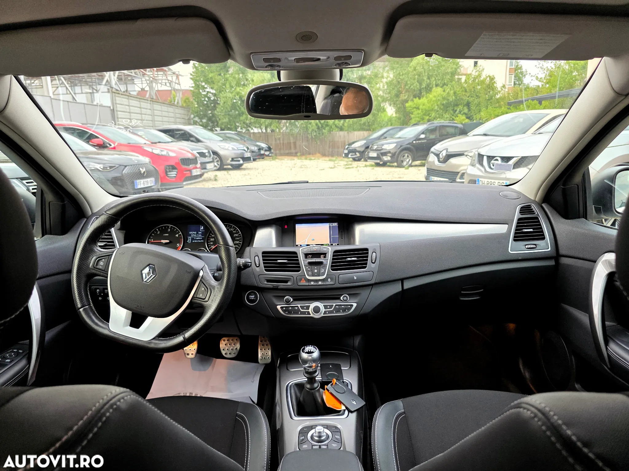 Renault Laguna dCi 110 FAP Bose Edition - 20