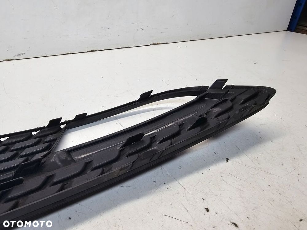 KRATKA ATRAPA ZDERZAKA PRAWA AUDI A5 8T LIFT 8T0807682H - 7