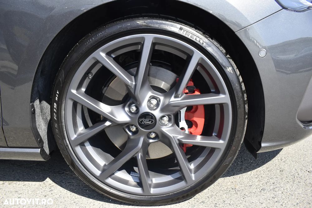 Ford Focus 2.3 Ecoboost 7DCT ST X - 9