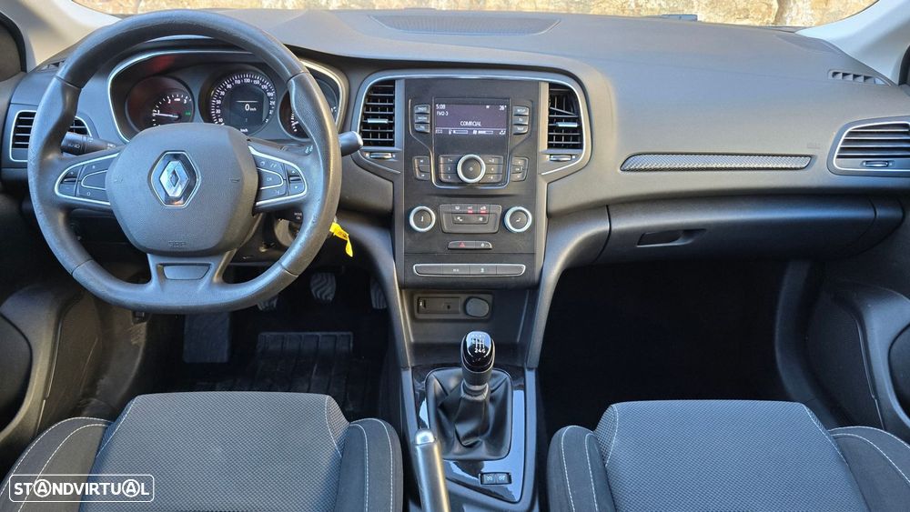 Renault Mégane 1.5 dCi Zen ECO - 10