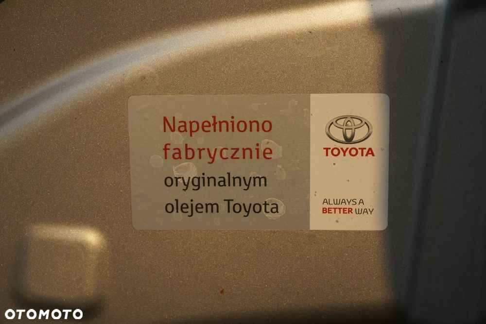 Toyota Avensis 2.0 D-4D Premium - 26
