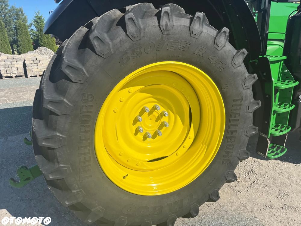 John Deere 6195M - 17