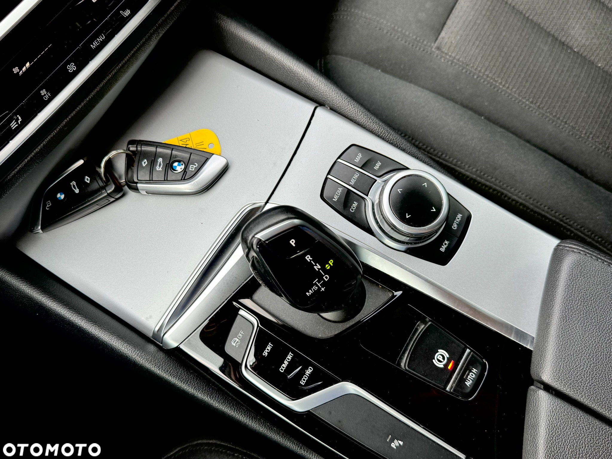 BMW Seria 5 520d Luxury Line - 30