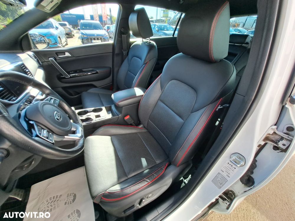 Kia Sportage 1.6 T-GDI 7DCT 4x4 GT Line - 14