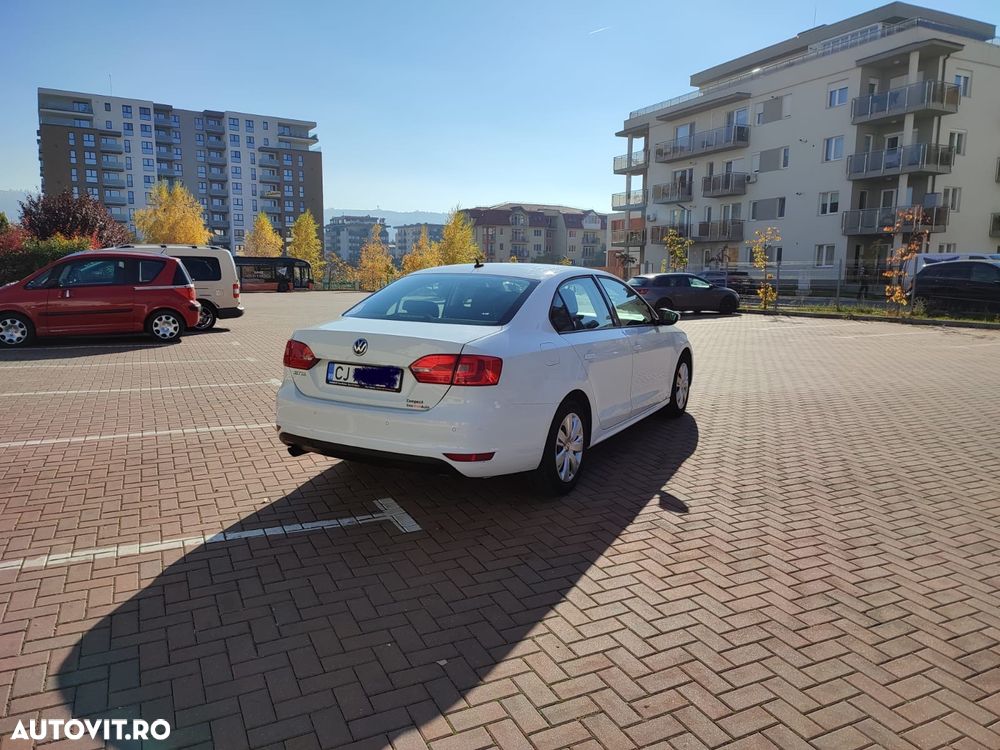 Volkswagen Jetta 1.2 TSI Trendline - 10