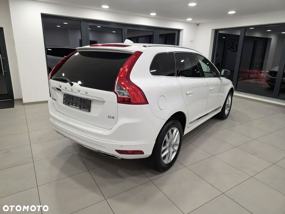Volvo XC 60 D4 Momentum Pro - 6