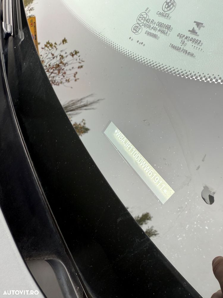 BMW Seria 5 520i AT - 35