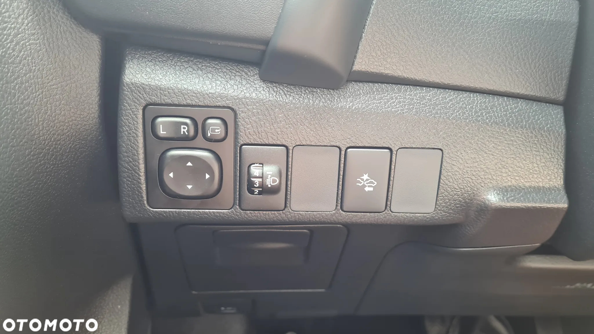 Toyota Auris - 18
