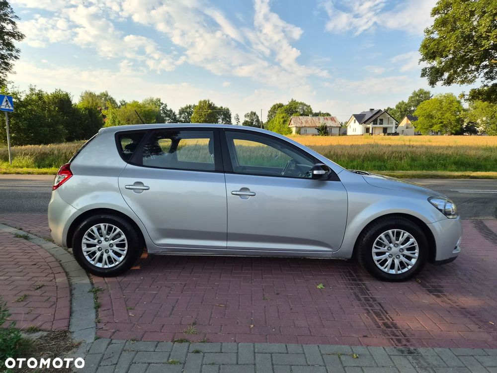 Kia Ceed 1.6 CRDi 90 Vision - 7
