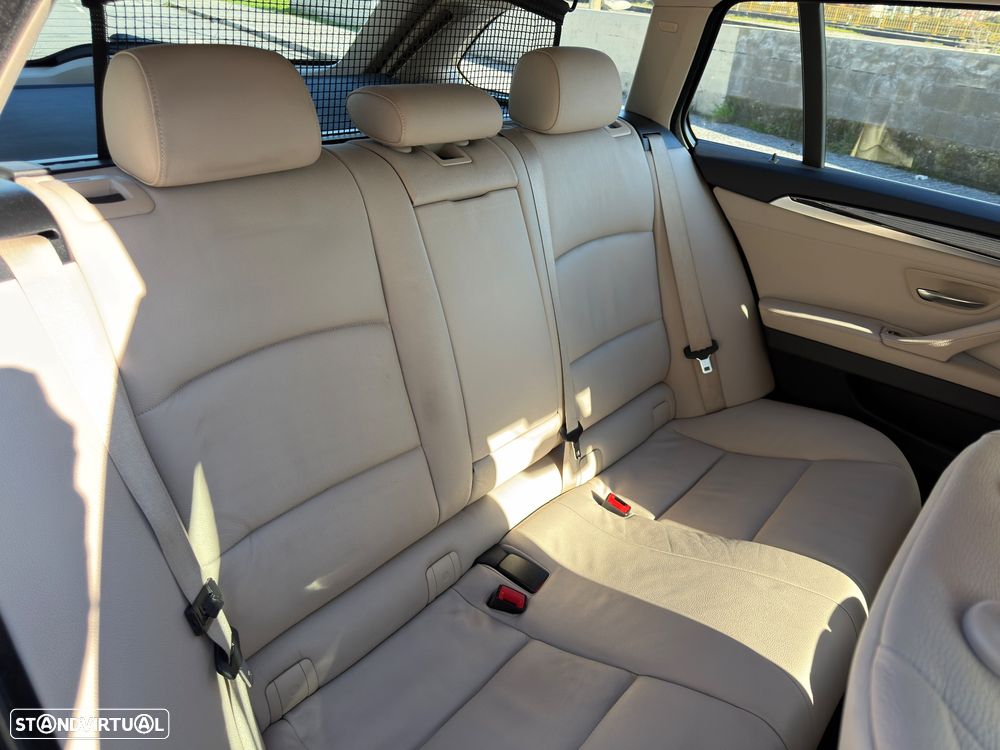 BMW 520 d Exclusive Auto 129g - 8