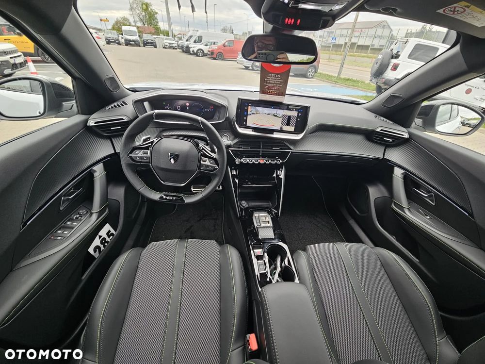 Peugeot 2008 PureTech mHEV GT E-DCS6 - 12