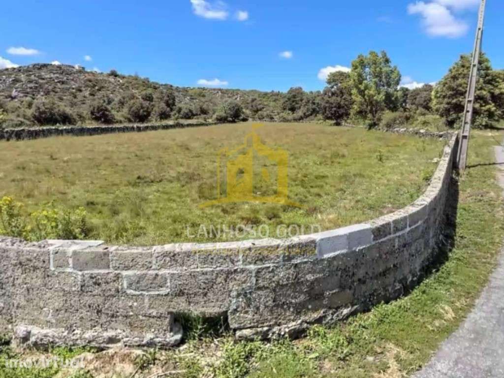 Terreno de 4550m² em Sarraquinhos, Montalegre - Excelente Oportunid... - Grande imagem: 2/16