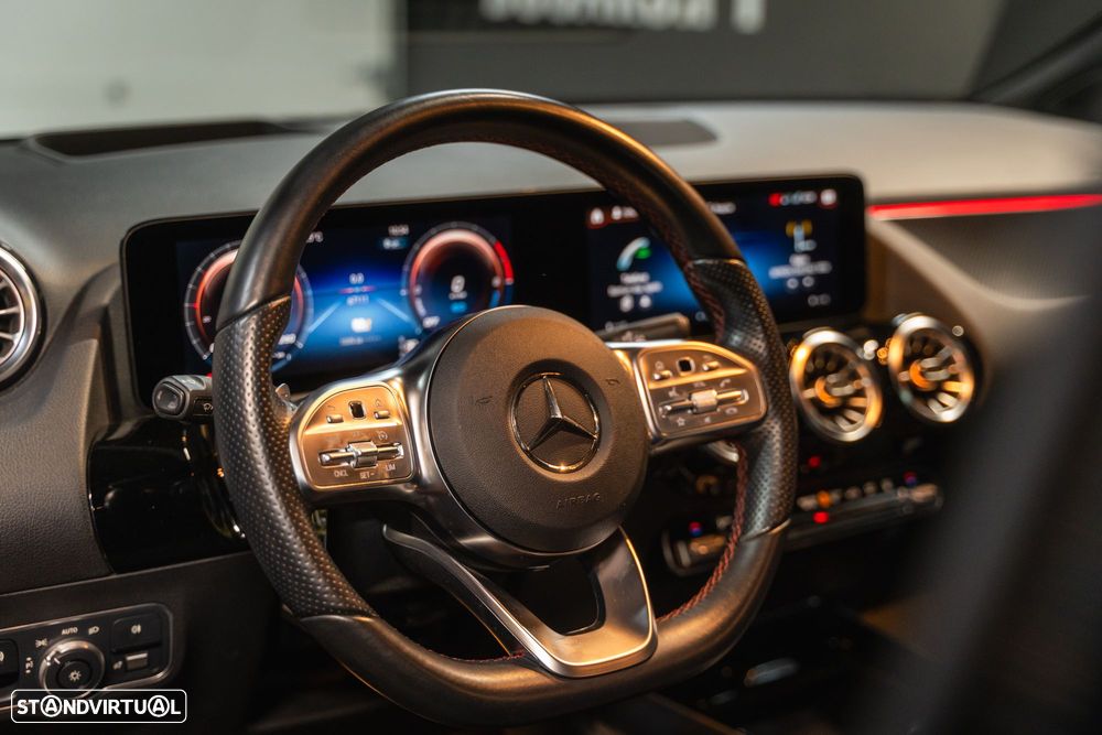 Mercedes-Benz GLA 250 e 8G-DCT AMG Line - 8