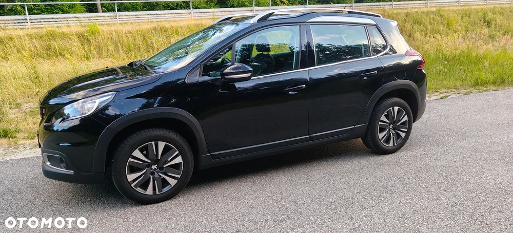Peugeot 2008 1.2 Pure Tech GPF Allure S&S EAT6 - 7