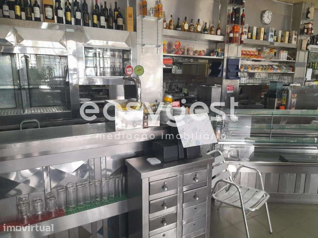 Café/Snack Bar emblemático em lisboa na zona de Alvalade - Grande imagem: 5/18